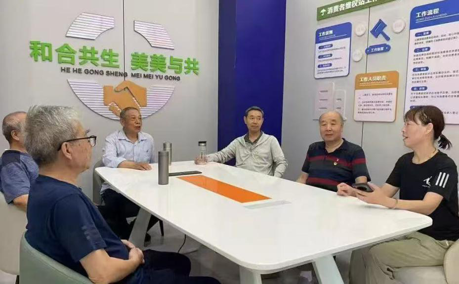 8faefa3563694a36a062c92ed884a462