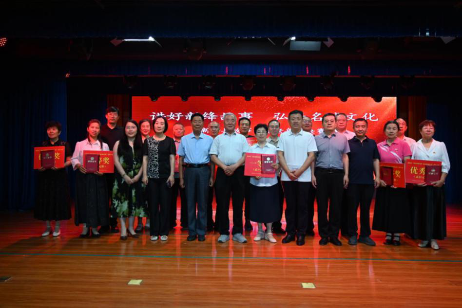 e6e5307d3f1a44f2bf44b86ec5eea559