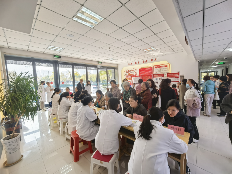 S3ed4f992ce7f46d998860c09425b08cc-950